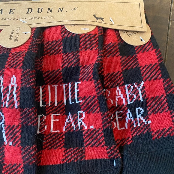 Rae Dunn Family pack crew socks - Picture 4 of 5